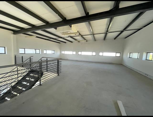 236M² RETAIL TO LET IN BRYANSTON